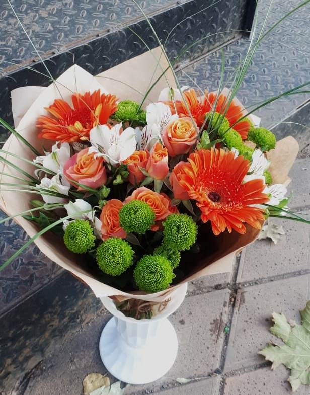 Букет цветов из: Герберы, Хризантемы, Альстромерии и Розы в Новой Ляде
