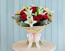 Букет цветов из:  Лилии и Розы в Новой Ляде