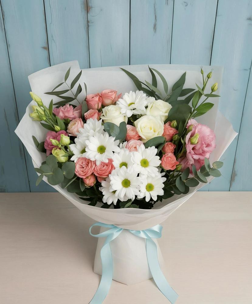 Букет цветов из: Розы, Лизиантусы и Хризантемы в Новой Ляде