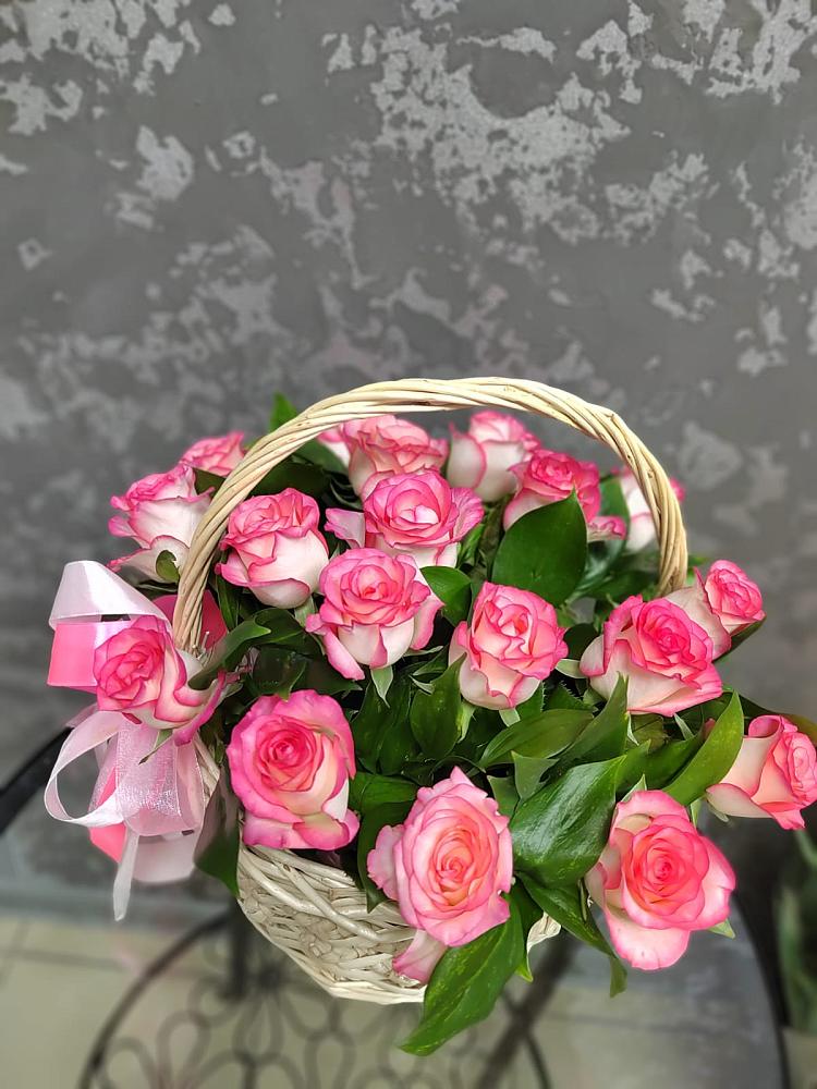 Цветочная композиция из Розы в корзине в Новой Ляде