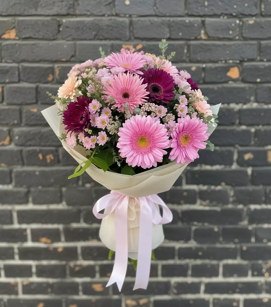 Букет цветов из: Герберы и Хризантемы в Новой Ляде