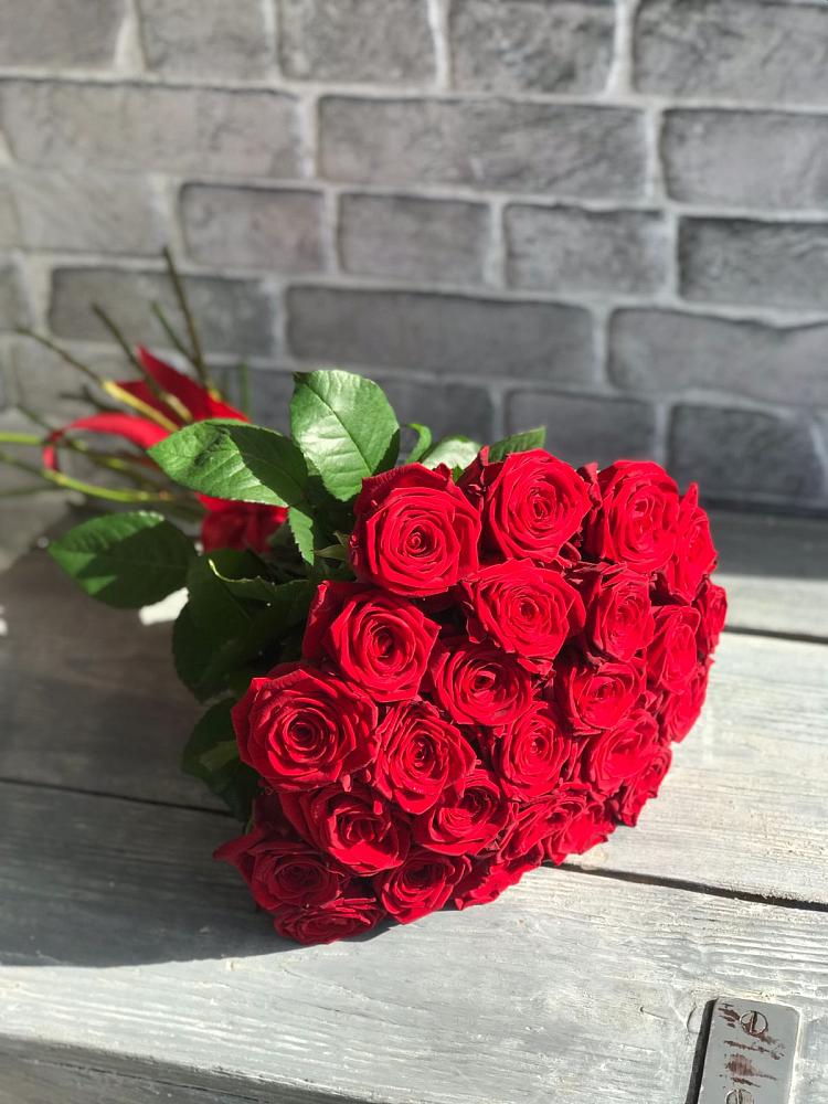 Букет Красные розы Фридом в Новой Ляде