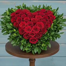 Цветочная композиция из Розы в виде сердца в Новой Ляде