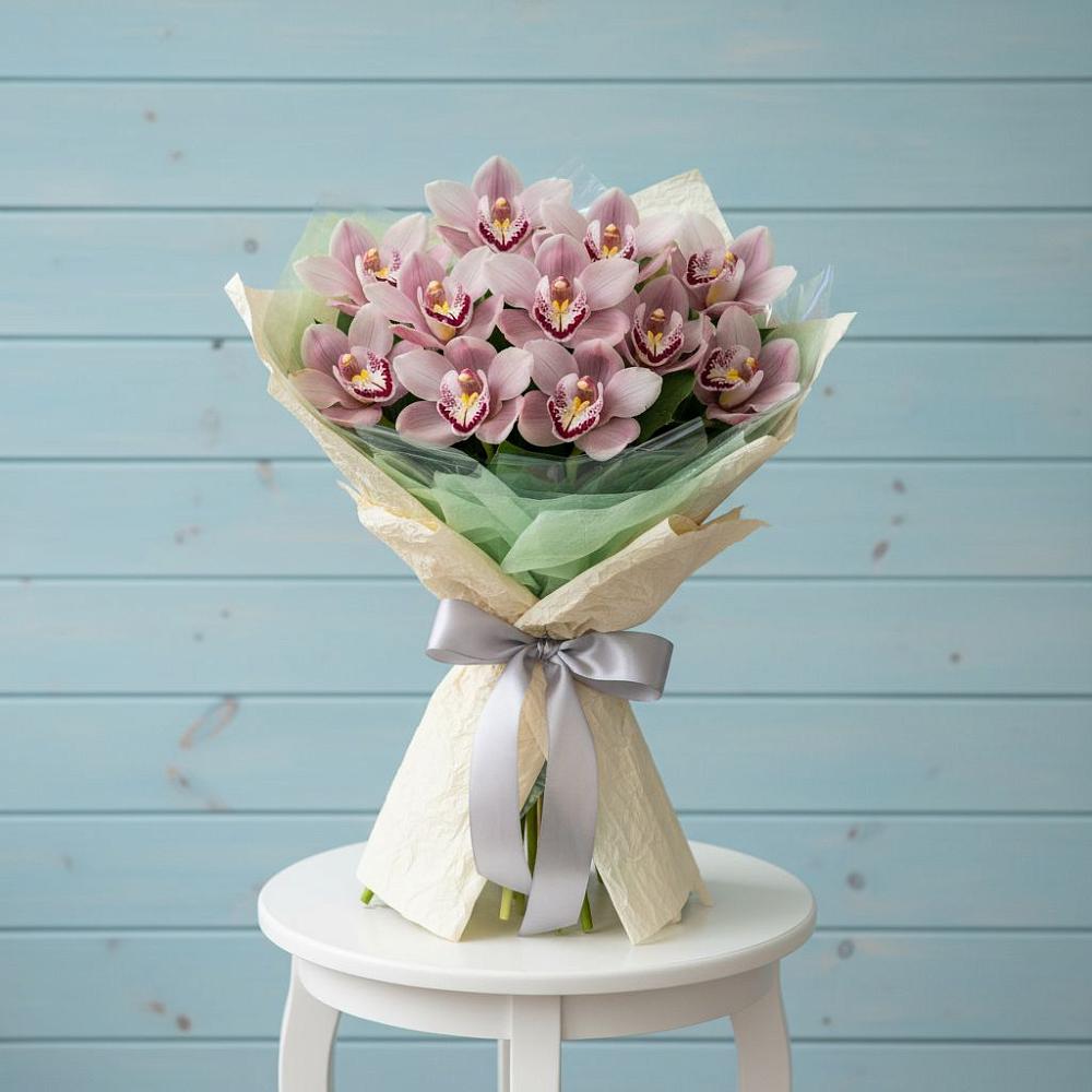 Букет цветов из: Орхидеи и Розы в Новой Ляде