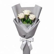 Букет 3 белые розы в Новой Ляде