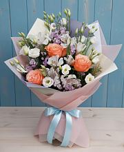Букет цветов из:  Лизиантусы, Розы, Альстромерии и Гипсофила в Новой Ляде
