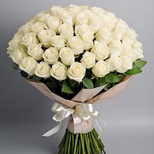 Букет 101 беля роза Белоснежка в Новой Ляде