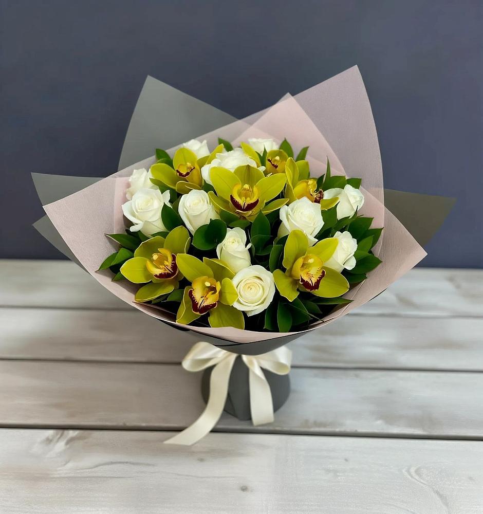 Букет цветов из: Орхидеи и Розы в Новой Ляде