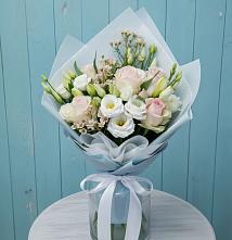 Букет цветов из:  Розы и Лизиантусы в Новой Ляде