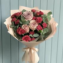 Букет цветов из:  Гвоздики и Розы в Новой Ляде