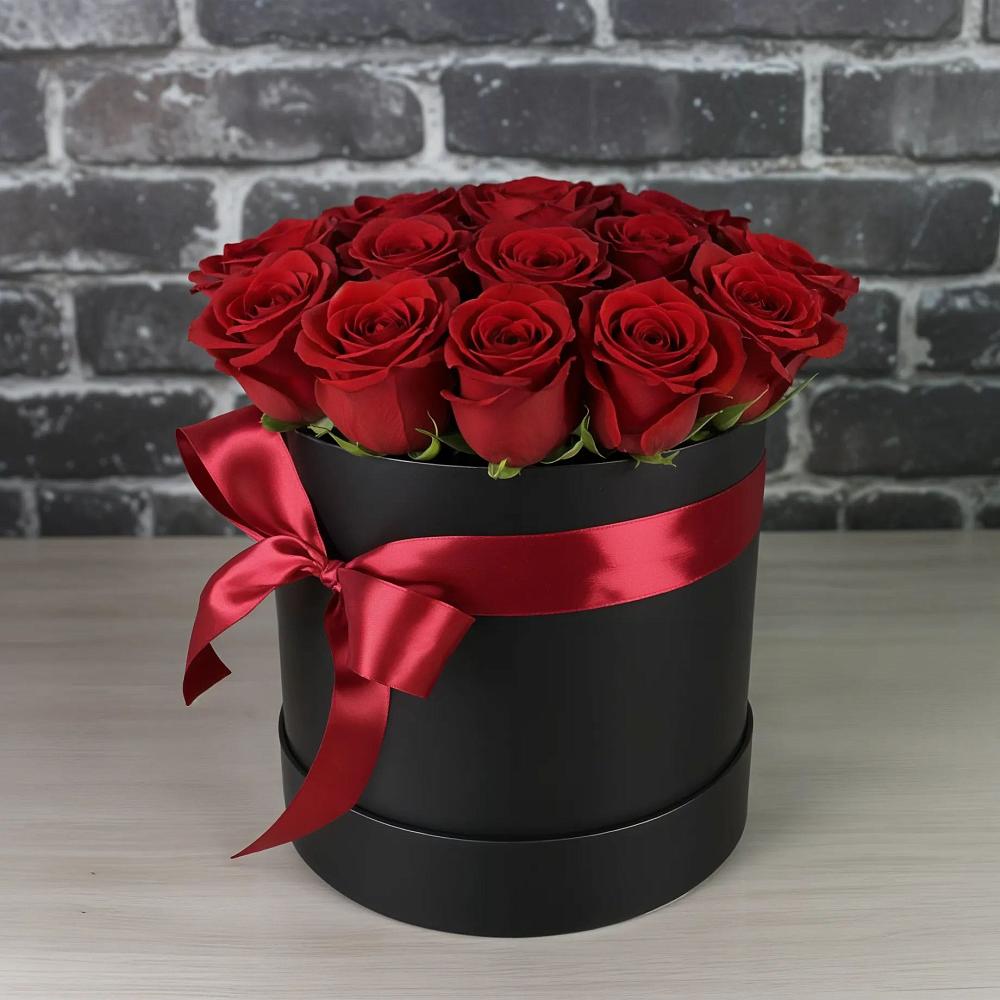 Цветочная композиция из Розы в шляпной коробке в Новой Ляде