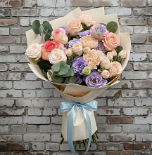 Букет цветов из:  Розы, Лизиантусы и Гвоздики в Новой Ляде